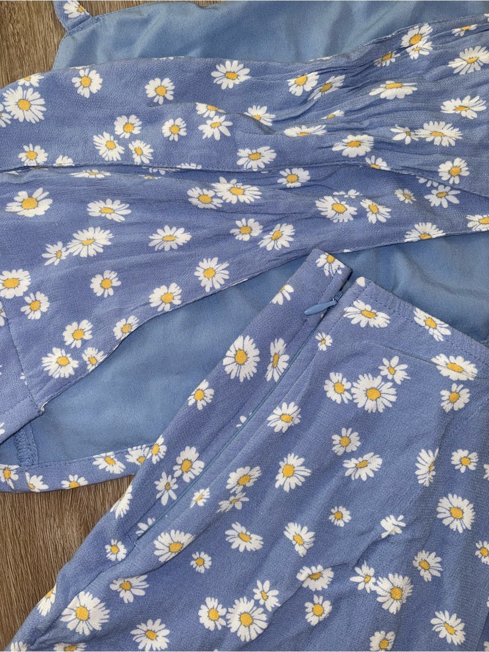 Hollister Blue Daisy Print Two-Piece Set - Picture 3 of 5